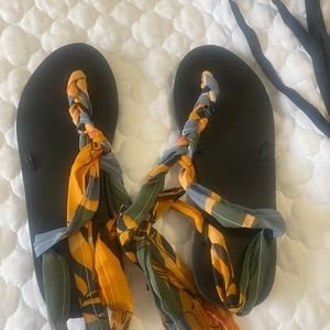 Sseko convertible sandals. Size 8 with 3 sets of laces ( black, teal and multi)